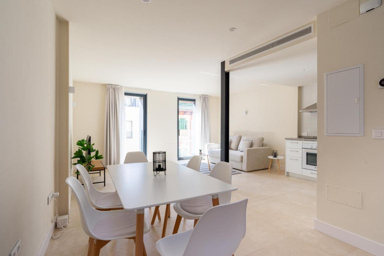 Urbe10 Carreteria Big Terrace Suite Malaga Luaran gambar