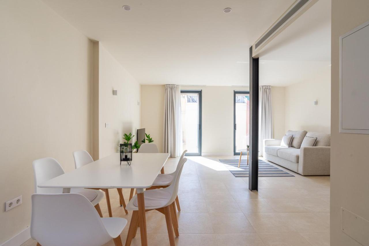 Urbe10 Carreteria Big Terrace Suite Malaga Luaran gambar